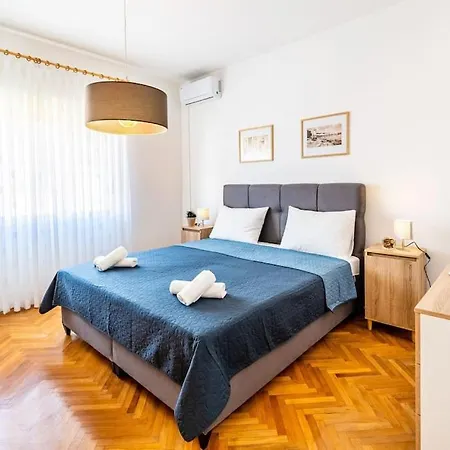 House With Private Pool 150 M From Sea! Fazana