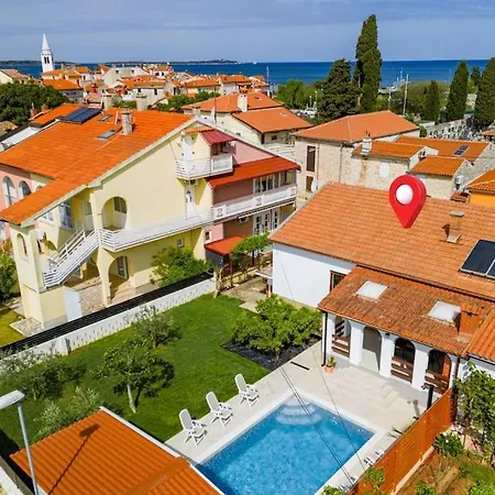 Villa House With Private Pool 150 M From Sea!