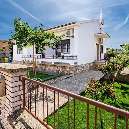 House With Private Pool 150 M From Sea! Villa *