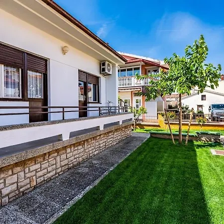 Villa House With Private Pool 150 M From Sea! *