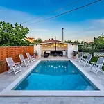 וילה House With Private Pool 150 M From Sea! פאז'אנה
