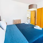 House With Private Pool 150 M From Sea! וילה