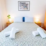 House With Private Pool 150 M From Sea! * פאז'אנה